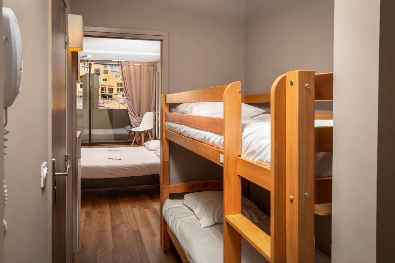איזולה 2000 Sowell Residences New Chastillon מראה חיצוני תמונה