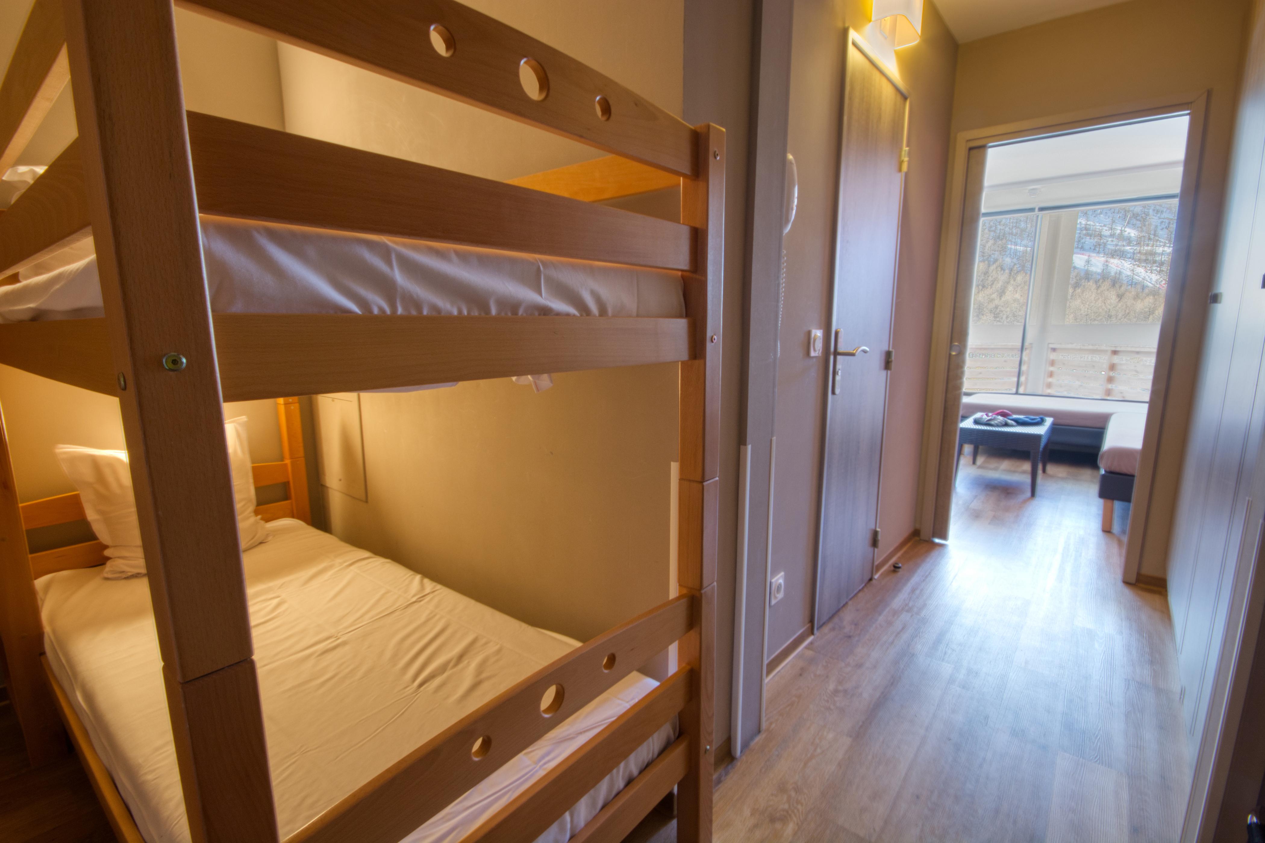 איזולה 2000 Sowell Residences New Chastillon מראה חיצוני תמונה