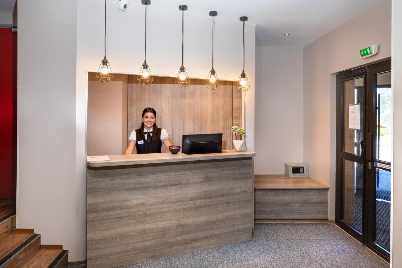 איזולה 2000 Sowell Residences New Chastillon מראה חיצוני תמונה